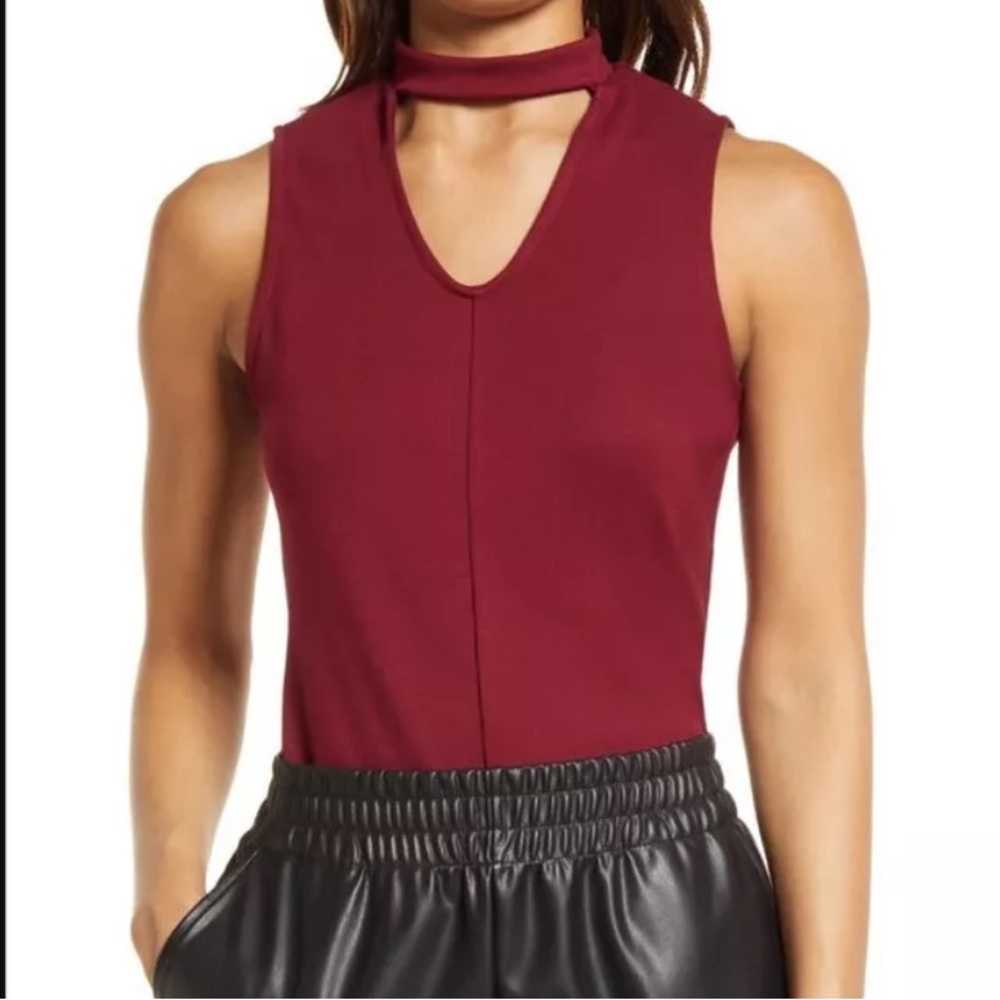 NWT Halogen 1 Burgundy Mock Neck Sleeveless Top